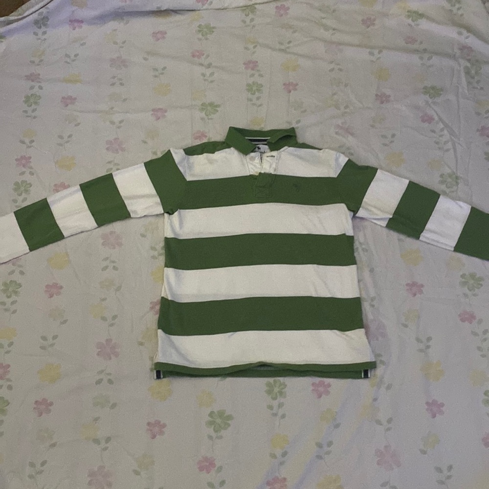 abercrombie 1892 crew neck.